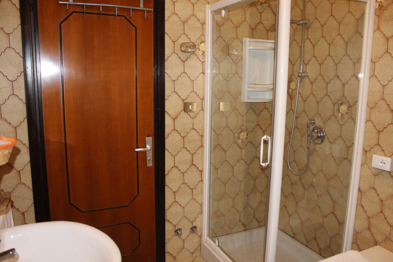 Bathroom 4, B&B Airport Venice Diego, Venezia