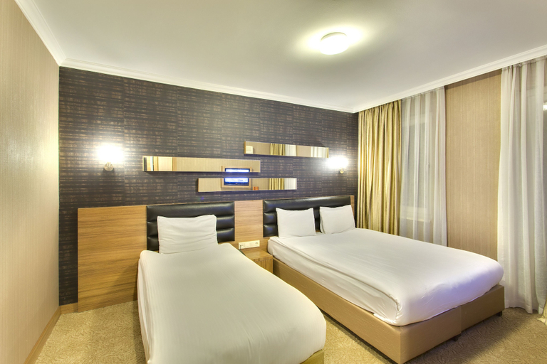 Bedroom 3, Hotel Antroyal, Antalya