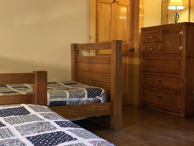 Bedroom 4, Elk Springs Resort, Randolph