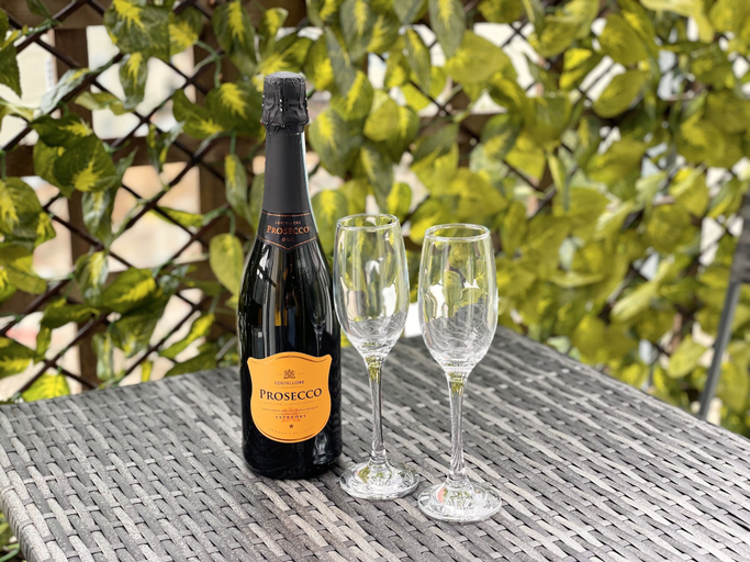 Food & Drinks, The Wren Beautiful Apartment inc parking, Oxfordshire