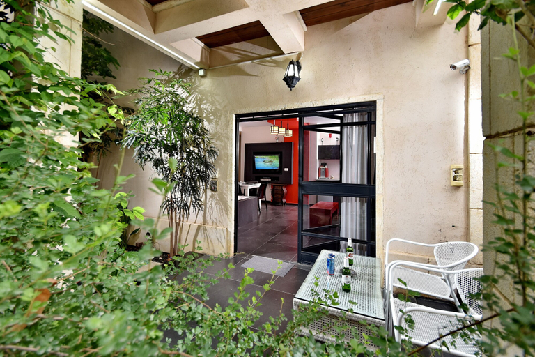 Exterior & Views, Eden's Boutique