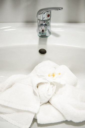 Bathroom 5, Hotel Ancora, A Coruña