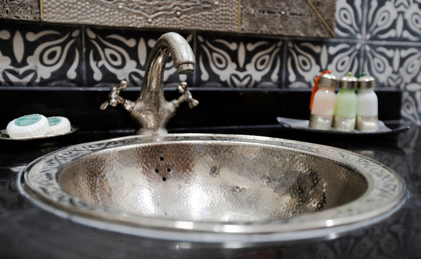 Bathroom 4, Riad Janate, Marrakech