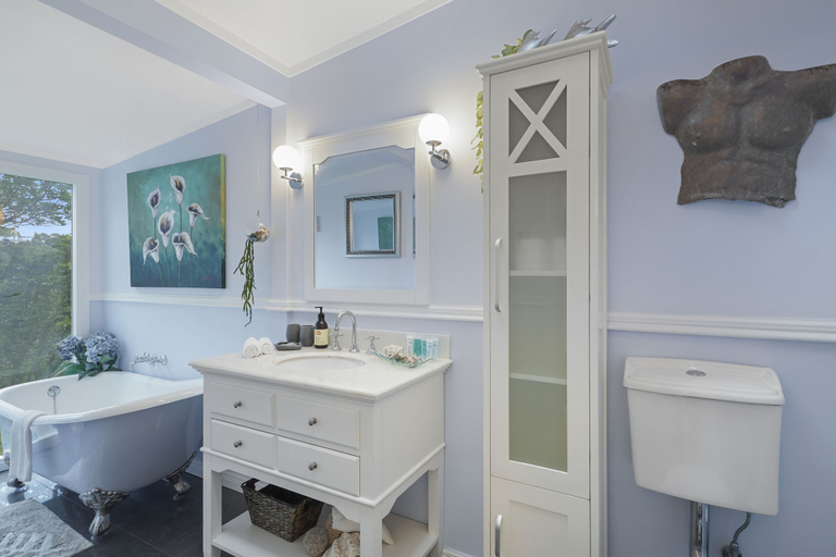 Bathroom 3, Tranquil Bush Haven - Gardens - Bayview, Waitakere