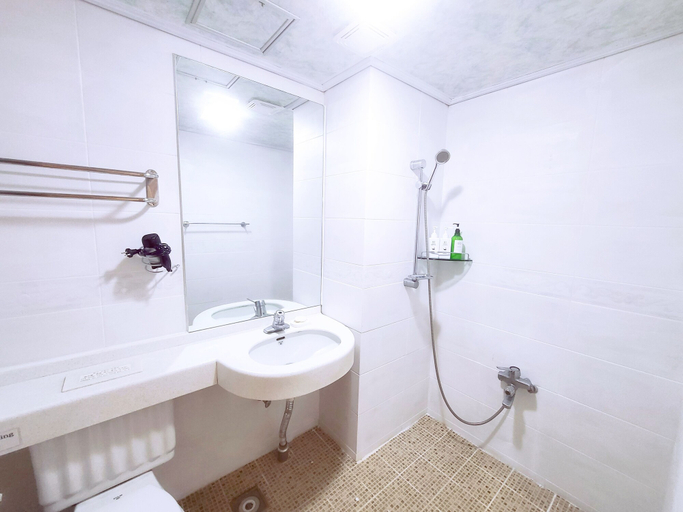 Bathroom 4, Jeju Castle, Seogwipo