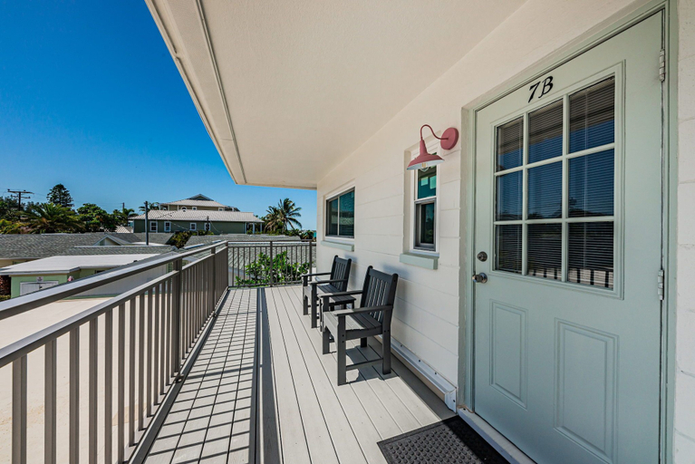 Others 5, The Roth Hotel, Pinellas