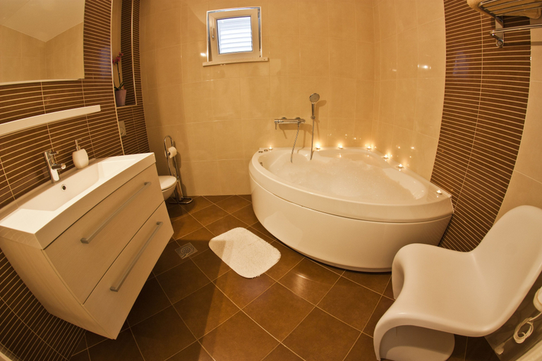 Bathroom 3, Green Park Apartments, Dubrovnik