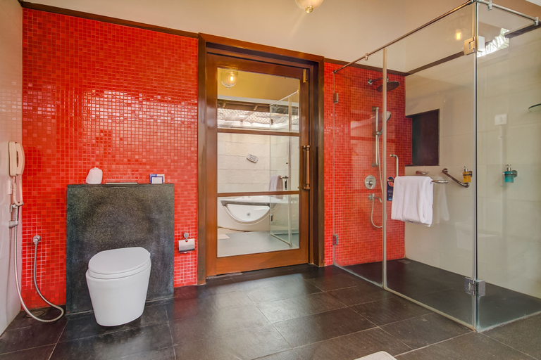 Bathroom 4, Radisson Blu Resort Temple Bay Mamallapuram, Kancheepuram