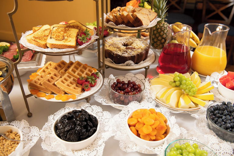 Food & Drinks 5, Americas Cup Inn, Newport