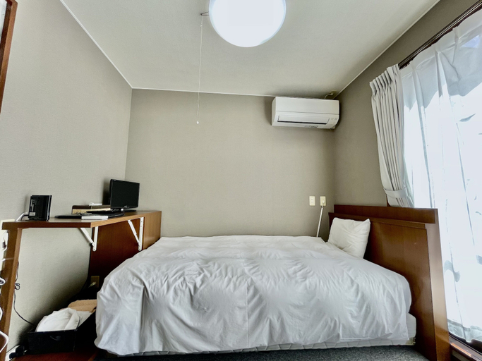 Bedroom 2, Hotel Umizola, Naha