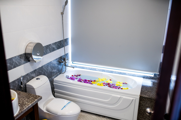 Bathroom 5, Vela Phu Quoc Resort, Phú Quốc