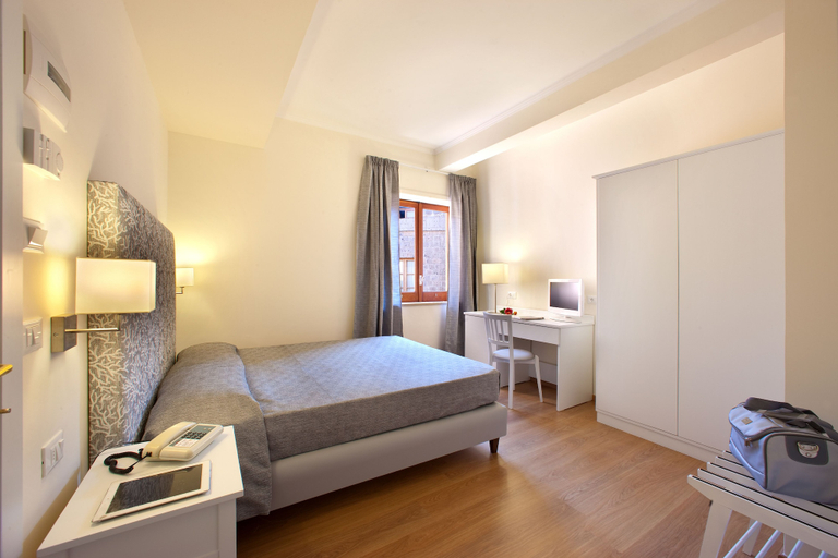 Bedroom 4, Hotel Regina Sorrento, Napoli