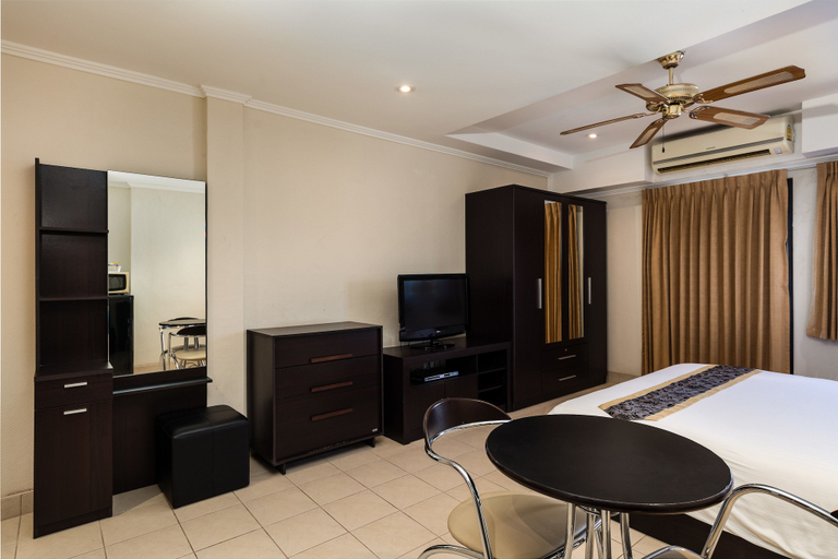 Bedroom 3, The Classroom Hotel, Pattaya
