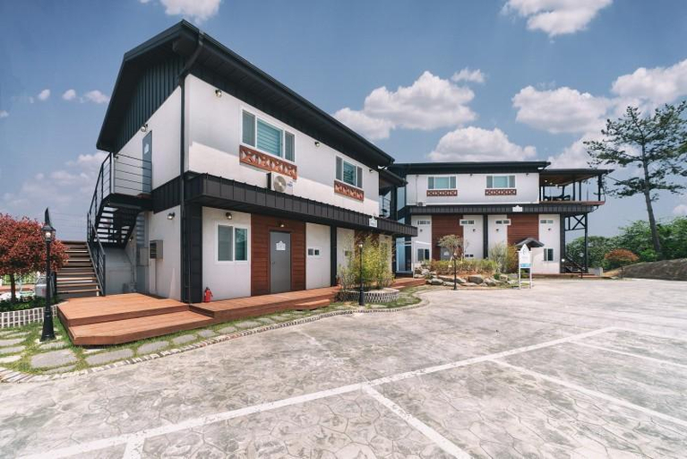 Exterior & Views 1, Sacheon Haewoolim Pension (Namhae), Sacheon