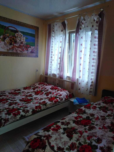 Bedroom 2, Vishnevui Rai Guest House, Sochi gorsovet