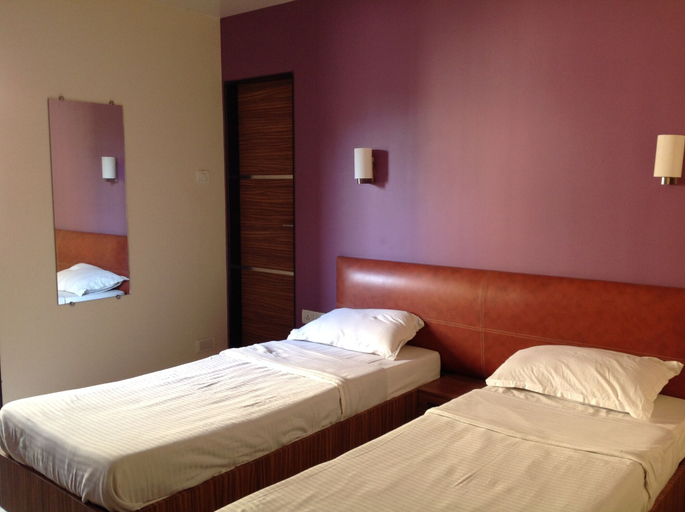 Bedroom 3, Pals Hotel, Mumbai City