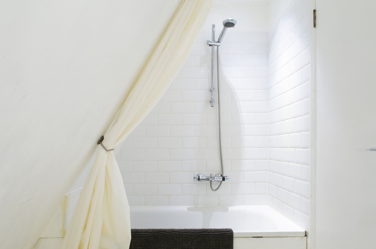 Bathroom 3, The London Agent Camden Photo Library, London