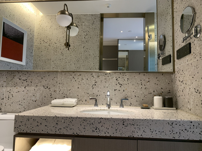 Bathroom 3, Kingdom Shuyue Hotel, Wuhan