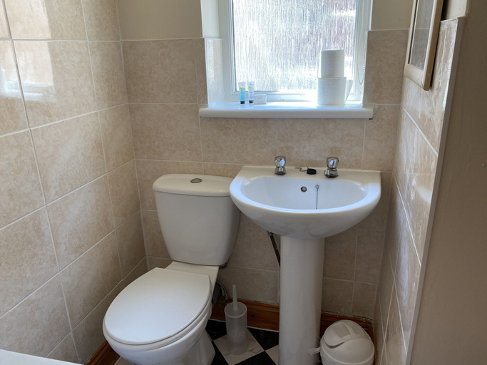 Bathroom 3, The Old Palace Guest House, Brighton and Hove