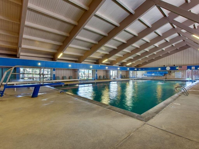 Sport & Beauty 4, Mv1: Mount Tallac Estate 010630, El Dorado