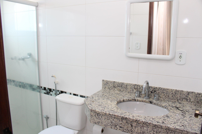 Bathroom, Salinas Praia Hotel, Salinas da Margarida