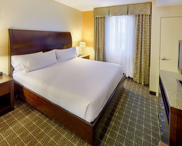 Bedroom 3, Hilton Garden Inn Springfield, MO, Greene