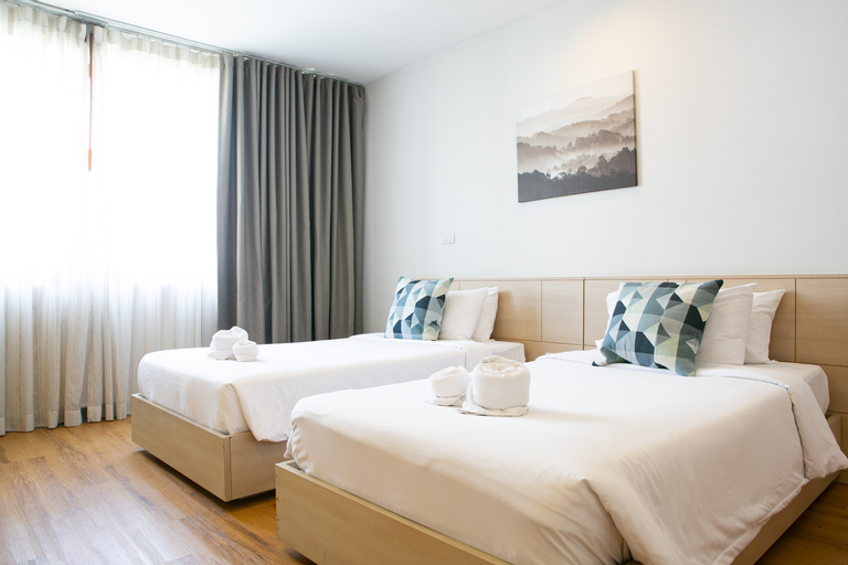 Bedroom 25