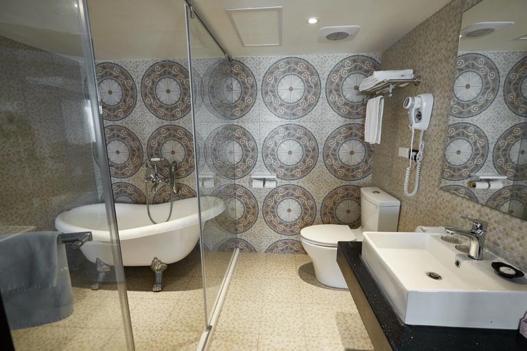 Bathroom 4, GUIDE HOTEL Kenting Resort, Pingtung