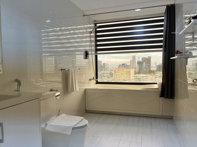 Bathroom 3, 88th Avenue, Cebu City