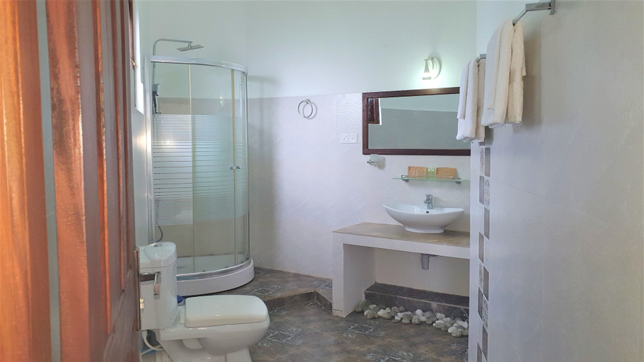 Bathroom 4, Dhammika Magic Palace, Kalutara
