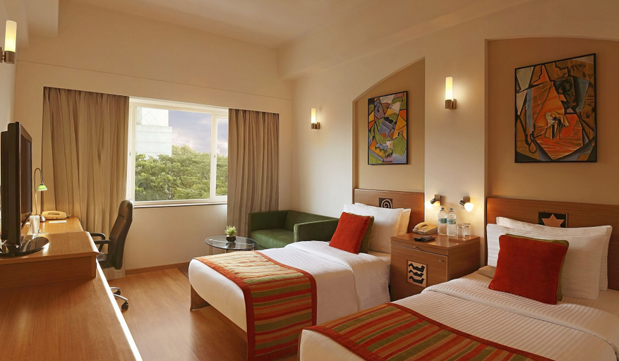 Bedroom, Lemon Tree Hotel, East Delhi Mall, Kaushambi, Gautam Buddha Nagar
