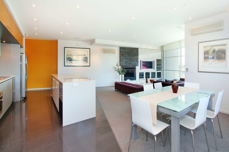 Others 4, Penthouse St Kilda Style, Melbourne