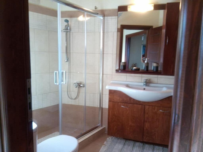 Bathroom 2, Vasiiliki's Residence-Breathtaking View, Crete