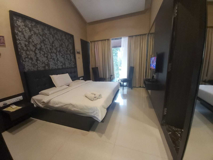 Bedroom 5, Purohit Holiday Resort, Pune