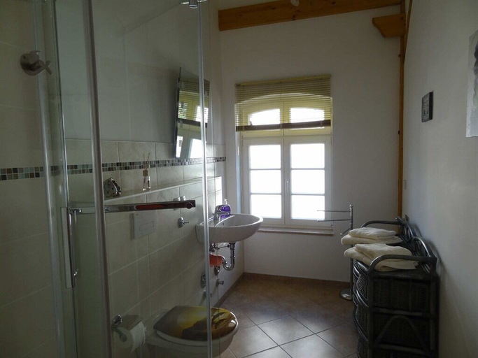 Bathroom 3, Ferienwohnung Nitschke Zum Nusshof, Barnim