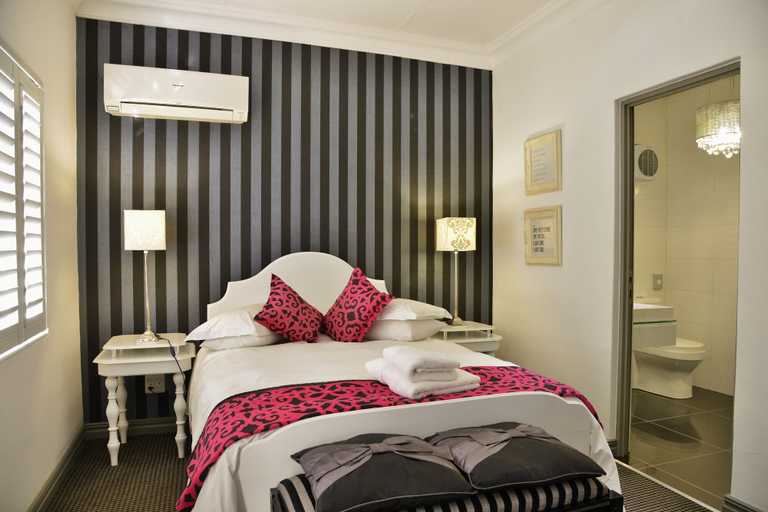 Bedroom 2, Die Kliphuis Standerton, Gert Sibande