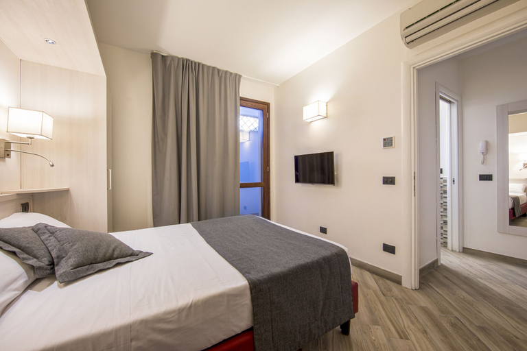 Bedroom 3, Borgo Aureo, Rome