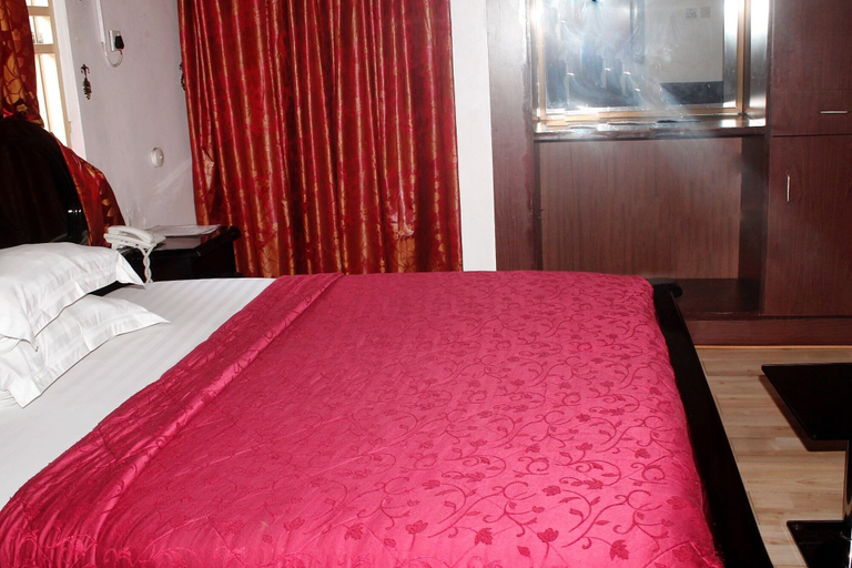 Bedroom 2, Paloma Hotels, Obio/Akp