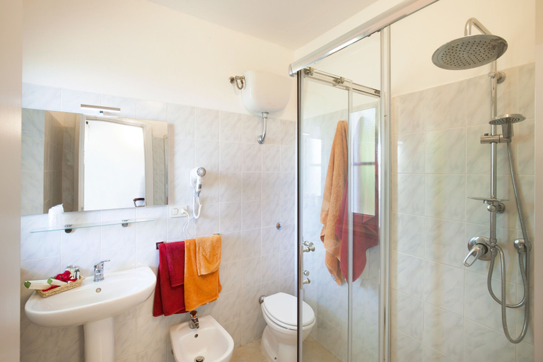 Bathroom 4, Artemisia negli ulivi B&B, Grosseto