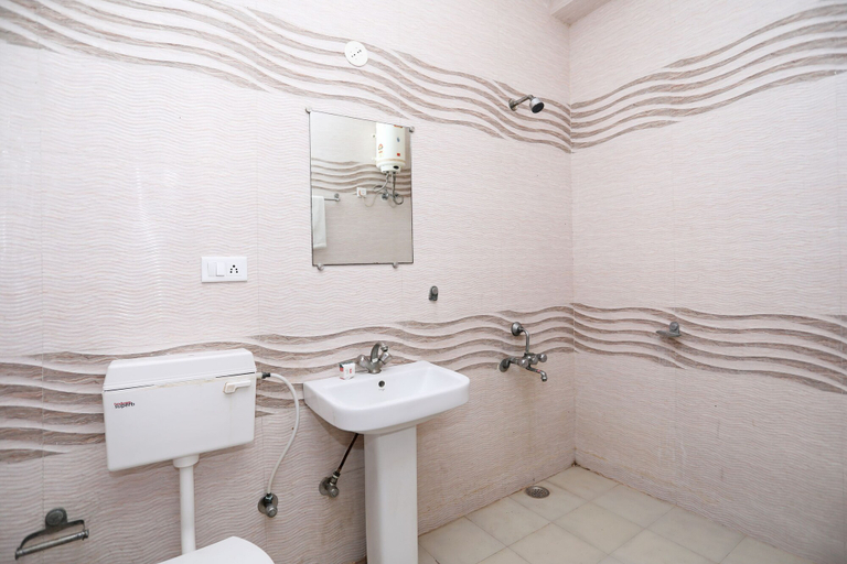 Bathroom 5, Ardency Inn by Park Tree Udaipur, Udaipur