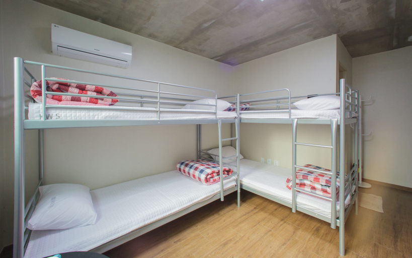 Bedroom 4, KW Hongdae Line Hostel, Mapo