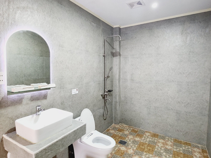 Bathroom 5, Danbi Resort, Panglao