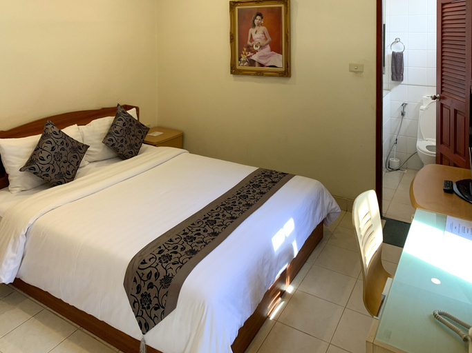 Bedroom 2, The Classroom Hotel, Pattaya