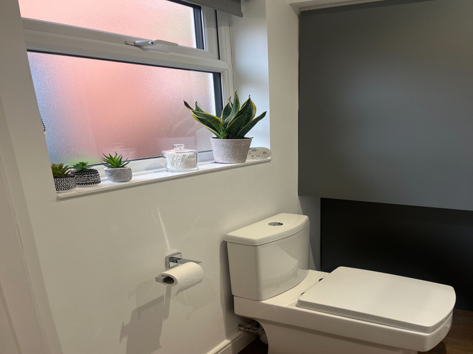 Bathroom 3, Stunning 1-bed Private Apartment in Norwich, Norfolk