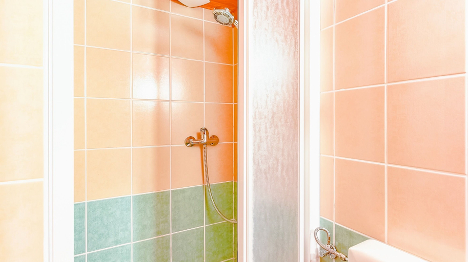 Bathroom 5, Dreamy Garden Lodge Center Berlin, Berlin
