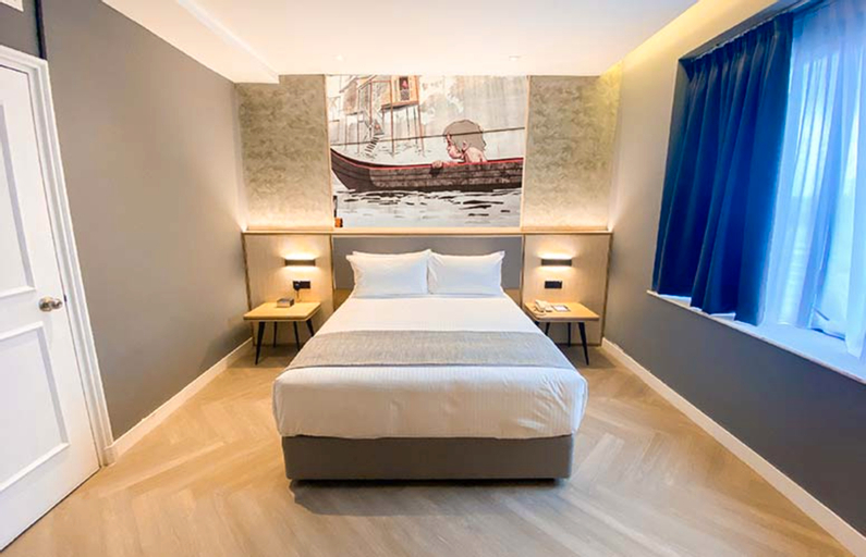 Bedroom 9