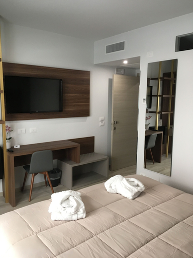 Bedroom 5, 8 Room Hotel, Catania