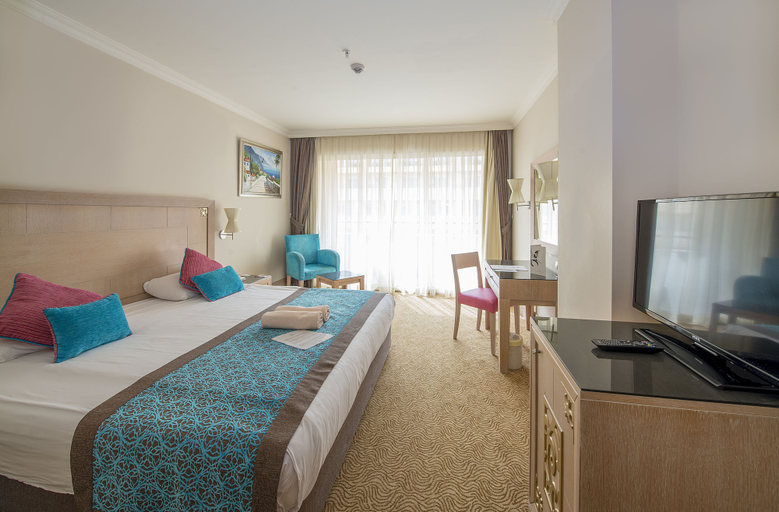 Bedroom 3, Crystal De Luxe Comfort Collection - All inclusive, Kemer