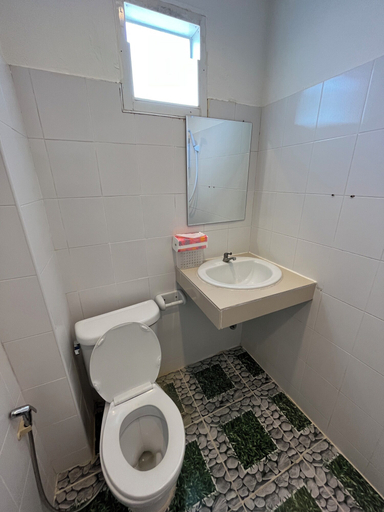 Bathroom 3, ALPHA Hostel Cafe&Bar, Mueang Krabi