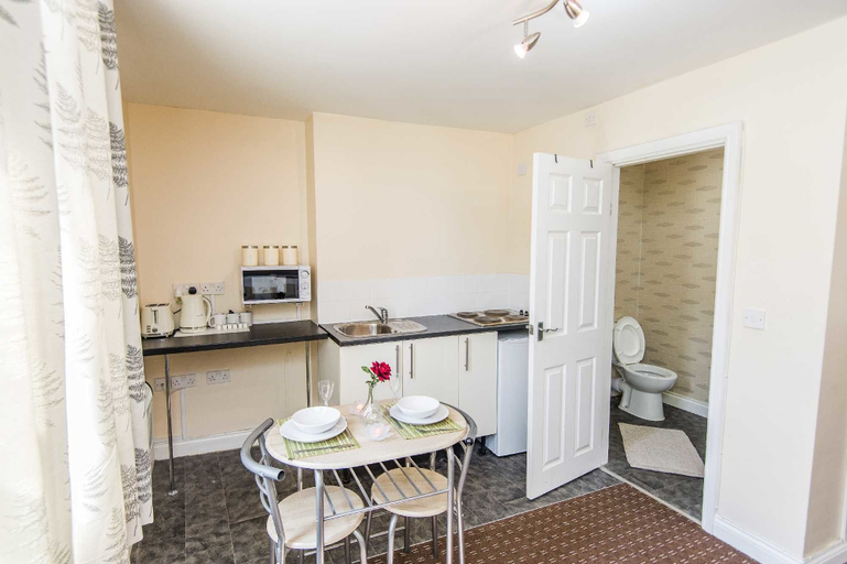 Others 5, Bradford City Apartments Flat 73, Bradford